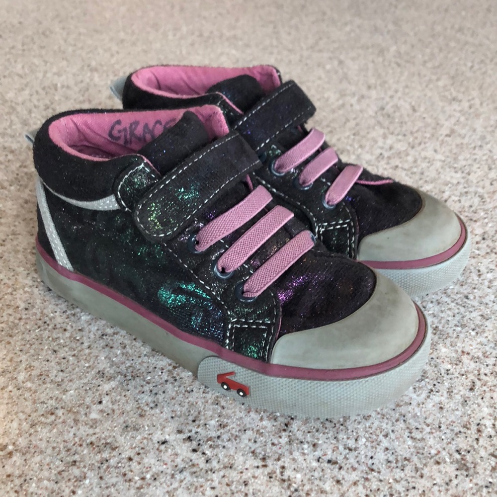 See Kai Run girl size 10 toddler shoe